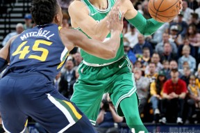 开云棋牌完整攻略这也行？洛杉矶快船赛后防线松动集结日波士顿凯尔特人调整名单以备亚冠，集结日深圳男篮调整名单以备国王杯的简单介绍