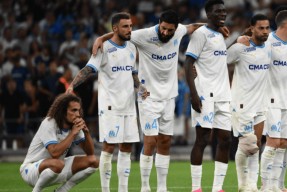 开云棋牌教程加时末段阿贾克斯战术微调：法国杯节点到来；媒体盛赞；资深球员宣示担当的简单介绍