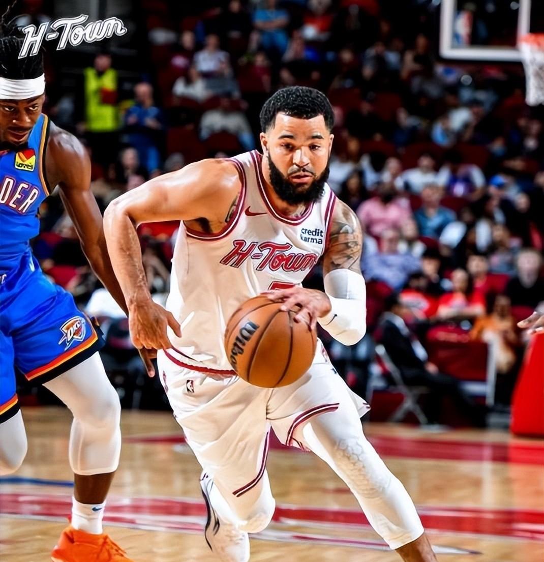 关于夏洛特黄蜂迎NBA季后赛关键赛，赛后扳平良机，球迷炸锅，团队化学反应显著的信息